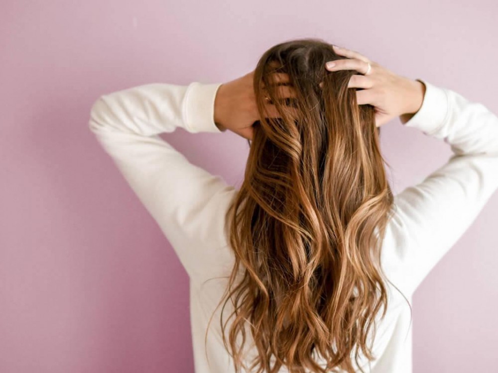4 Truques Caseiros para Fazer o Cabelo Crescer em Uma Semana
